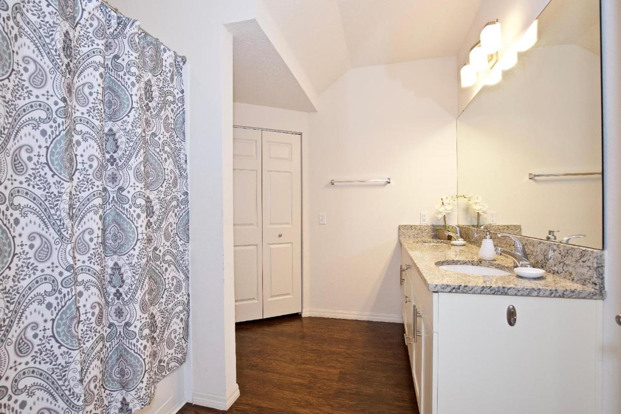 Great And Practical Townhouse In Gated Community, Sleeps 6 10 Min To Disney! Orlando Exterior foto