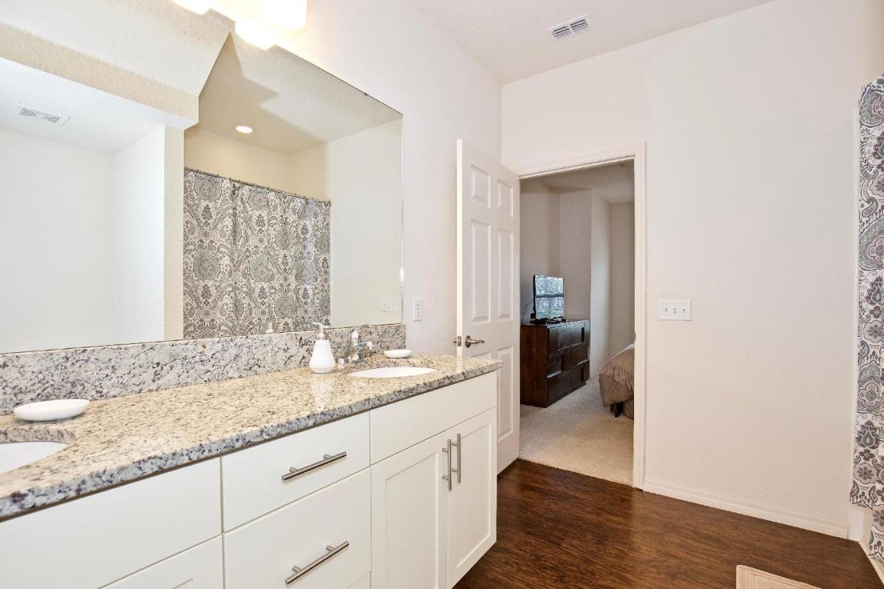 Great And Practical Townhouse In Gated Community, Sleeps 6 10 Min To Disney! Orlando Exterior foto
